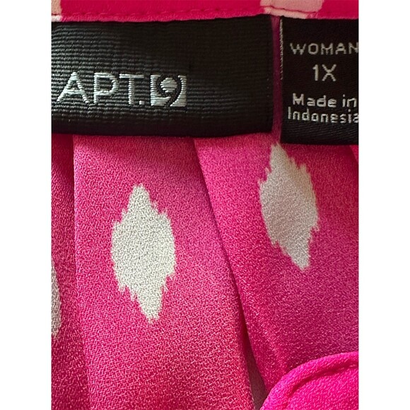 Apt. 9 Blouse Womens Plus 1X Pink Geometric Ikat V-Neck Sleeveless - Picture 3 of 5